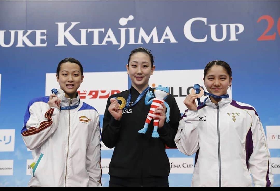 のインスタグラム：「. KKCup終わりました！ 200m自由形　優勝🥇 400m自由形　優勝🥇 50m自由形　2位🥈 でした。 . 今大会の目標タイムに届かずでしたが、 4月まであと二試合、しっかり目標タイムをクリアして納得できるよう、今後の練習を大切にして頑張りたいと思います。 . @kosuke_kitajima_cup」