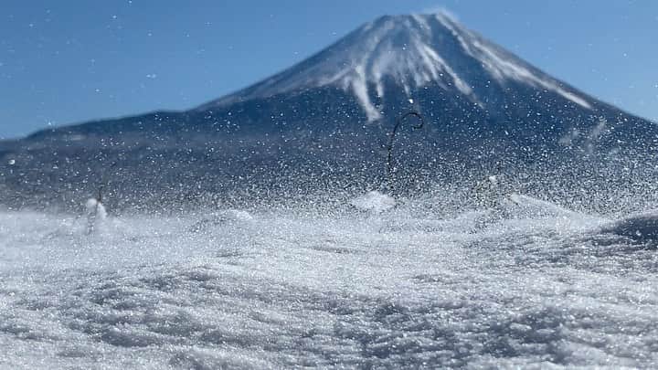 phantastic420のインスタグラム：「. 🤩🤩“Shizuoka” prefecture in Japan is a place where you can see the most “phantastic” Mt. Fuji🗻 in the world.🤩 #富士山 #mtfuji #japan #shizuoka #fujinomiya  #phantastic420photography #mostphantasticmtfuji #selamatpagi  #goodmorning  #おはようございます 😇😇😇😇😇😇😇🗻😇😇😇😇 @shizuoka_kankou #しずおかみっけ #しずおか元気旅 😍 #gooutcampエンジョイ #goj2020参加 @goout_camp 🤩😍👍GOOUTJUMBOREE行きたいよ〜🤣」