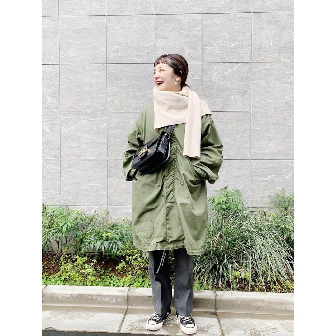 川島幸恵さんのインスタグラム写真 - (川島幸恵Instagram)「🌿🌿🌿﻿ ﻿ ﻿ #coat #vintagemilitary﻿ #pants #edition_jp  #bag #celine﻿ #shoes #converse﻿ #green﻿ #dayoff #fashion #styling」1月26日 20時11分 - sachie118