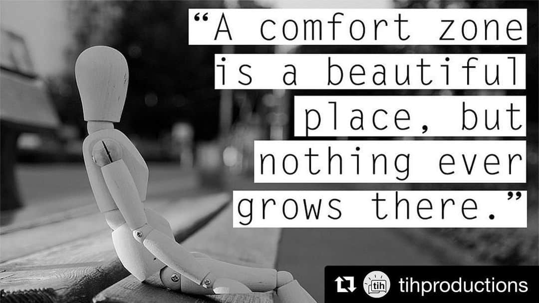 ダナイ・ガルシアさんのインスタグラム写真 - (ダナイ・ガルシアInstagram)「A comfort zone is a beautiful place, but nothing ever grows there.  Cheers to all the warriors out there working tirelessly to make their dreams come true.  We support you!!!! 🍃🎬👊🏻 Are you out of your comfort zone?  #artist #tihproductions #thisishappening #stories #workflow #community #lights #camera #action #movies #oscars2020 #oscars #production #woohoo  This is happening. 🎬」1月26日 11時35分 - danaygarcia1