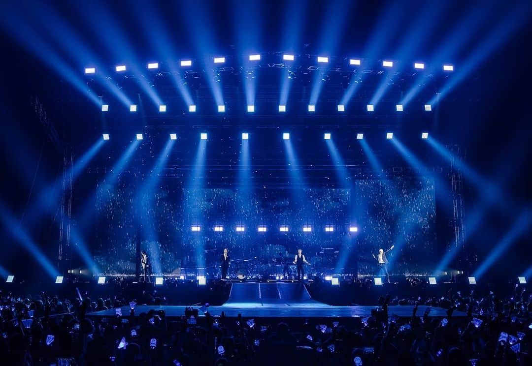 WINNERさんのインスタグラム写真 - (WINNERInstagram)「[➕CROSSTOUR✖️] THANK YOU FOR YOUR AMAZING SUPPORT, MNL💙  #WINNER #위너 #CROSS_TOUR #WINNERCROSSTOURINMANILA #YG」1月26日 11時40分 - winnercity