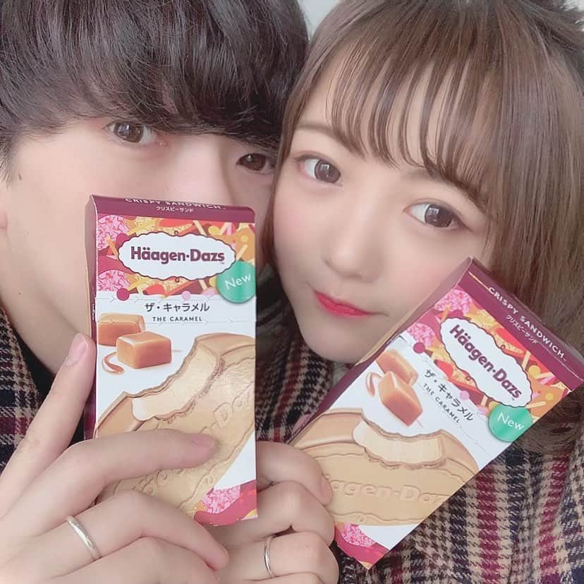 みさねのインスタグラム：「こじくんと久しぶりにデート🍓 ㅤ 髪型いつもと違うのわかる🥺？ ㅤ 今日は渋谷で新作のハーゲンダッツを食べながら音楽を楽しむイベントがあったけん行ってみた✊🏻 ㅤ クリスピーサンドザ・キャラメルってやつ！めっちゃ美味しくて大好きなシリーズじゃけんみんな食べてみて🐷💕パリパリさくさく ㅤ ハーゲンダッツを意識したダンスとかあってイベントも面白かった！ ㅤ @haagendazs_jp #カップル #カップルコーデ #カップルフォト #カフェ巡り #カフェ #渋谷グルメ #渋谷カフェ #渋谷 #アイス #イベント #クリスピーサウンドボックス #crispysoundbox #pr #ハーゲンダッツ #クリスピーサンド #haagendazs #ザキャラメル #新商品 #週末イベント #trunkbyshotogallery」