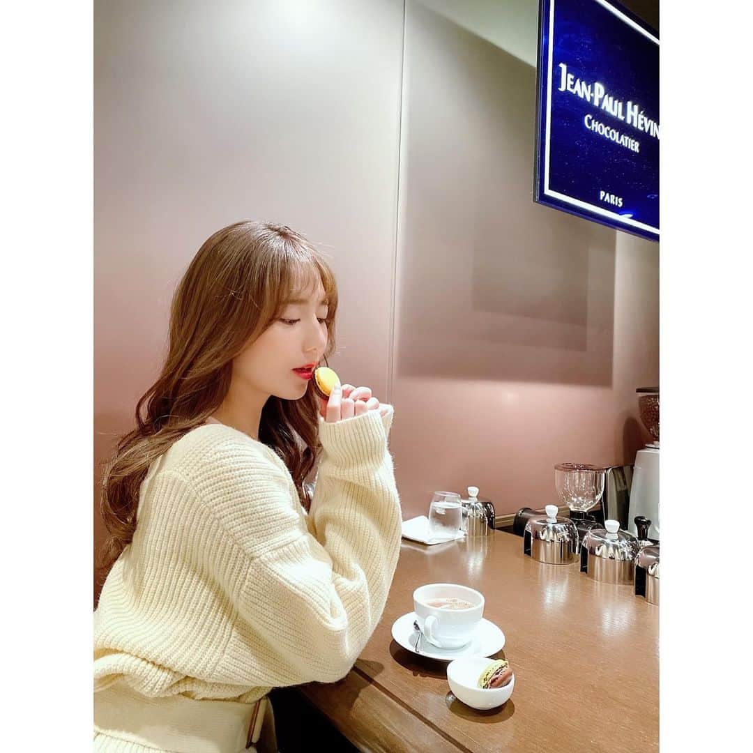堀尾実咲のインスタグラム：「‪話が尽きないのでハシゴマカロン☕️💚💛‬ ‪次回はディズニー行くことになったんだ🤫‬」