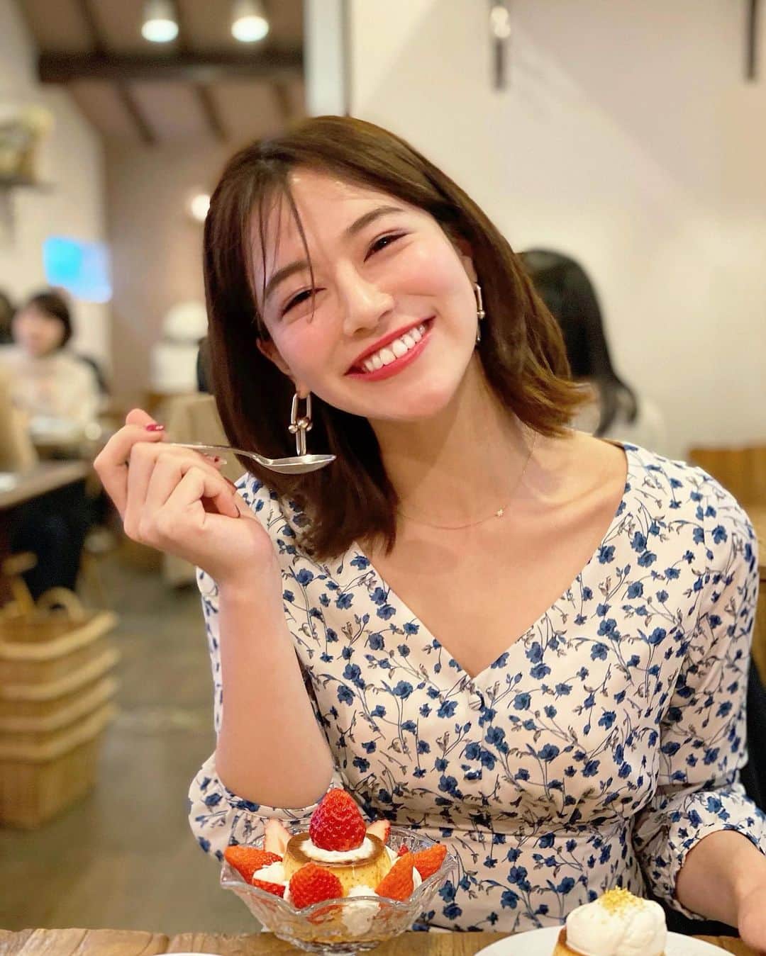 石井里奈のグルメインスタ