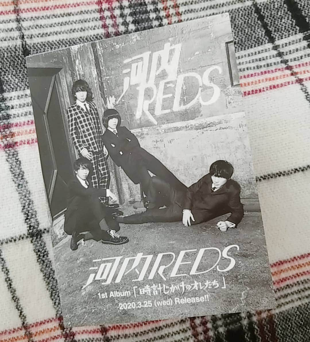 慶元まさ美さんのインスタグラム写真 - (慶元まさ美Instagram)「昨夜の #河内REDS  #ワンマンライブ で 発表された 全国行脚の #ライブツアー 🎵 そして、待望の1st AL  #3月25日リリース 『 #時計じかけのオレたち 』  いろんな経験を重ねての メジャーデビューから まだ半年足らず しっかりいろんな事を吸収して アウトプットするために 一生懸命向き合ってるのが ホントによく伝わってくる😊  ライブでは新曲も 披露してくれました🎵  相当練習したよね😊  当たり前のことだけど それが難しいよね… ちゃんと伝わってきた✨  4人のスーツ姿のジャケット✨ いい感じ😊  お仕事なので一足お先に 聴かせてもらったけど AL超いいよ～✨😆✨ 早くみんなに聞いてほしい～😆」1月26日 15時04分 - preciousmomentk