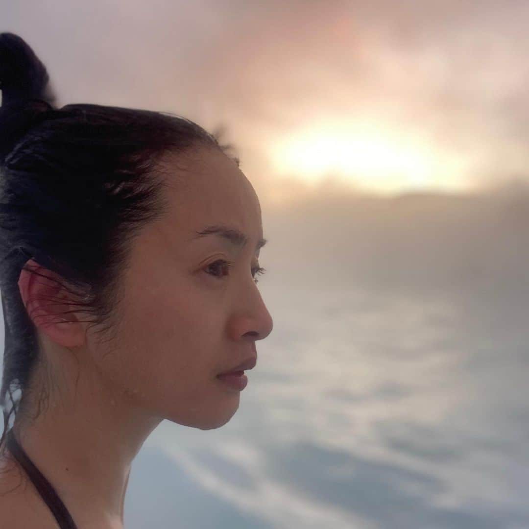 リン・イーチェン（Ariel Lin/アリエル・リン）のインスタグラム：「鼠年了啊⋯⋯新年新氣象，願每個人都擁有專鼠於自己的幸福和快樂、鼠之不盡用之不竭的熱情與靈感♥️♥️♥️」