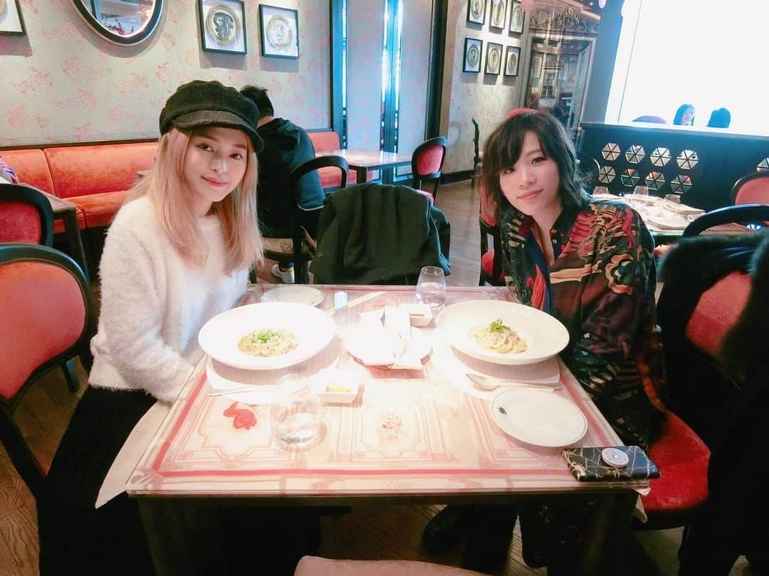 謝依旻さんのインスタグラム写真 - (謝依旻Instagram)「跟美女吃午餐～✨宝塚トーク楽しかった～😆 寶塚，延嬉，甄嬛...✨ 2小時實在不夠聊🤔 @shinyhlee 請趕快看琅琊榜～  #taiwan #cafe  #台湾 #カフェ #福里安花神咖啡 #台北 #taipei #lunch」1月26日 16時35分 - igo_1116