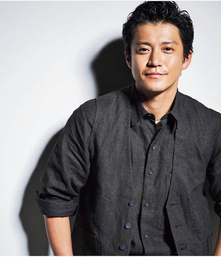 裏切る 恩赦 真夜中 リッチマン プア ウーマン 小栗 旬 スーツ スパーク セージ 武器