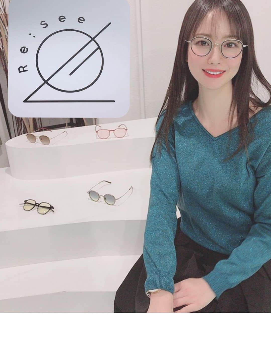 吉山りささんのインスタグラム写真 - (吉山りさInstagram)「日本で唯一の グラスフィッター( ⚯̫ )✨ ISSEIさんの所へ👓🕶 自分に合うメガネを 秒で選んでくれます😍💡👏🏻 メガネが好きだけど どれを選んだらわからない…😢 そんな悩みを 👓自分好みで 『 好き➕似合う』  へ変えてくれます💕（はい最強🕺🏽） かなり久々にお会いしたら 2人ともだいぶ変化がありました😂  そしてまさかの 共通の知り合いや出逢いに感謝😍💕 深く狭くの私に 数少ない友だちも増えました🍻  そしてこの日は  餃子写真📸 美容室写真📸 そしてメガネ写真📸  全てネギカラーの1日でした😂（笑） 🍐🍈🍏🍵📗🔋🎄✳🌵🐊🈯✅🍀🌿🌲🌳🌴🐲 因みに特に好きな色は 白と透明とスケルトンカラー🕺🏽💕 ↑↑ どーでもいい情報🐒💎 #グラスフィッター  #issei さん #👓 #🕶 #メガネ女子 #メガネ #眼鏡  #メガネコーデ #サングラス もあります  とゆーか レンズの色も選べます🌈 #伊達メガネ も #度入りメガネ も👌🏻 いっせーさんとはとある番組で出逢いました🤗✨ #カメラ #写真 #はーちゃんありがと💗 #photo #メガネマニア #instaglasses  #glasses #model #me #japanese  #モデル #40代コーデ #40代  #オシャレ  一人一人の顔を見てくれます✨ #resee #原宿 #高校生ママ #眼鏡女子  #アラフォーママモデル 吉山りさ☺️♨️」1月26日 16時46分 - oreorerisa