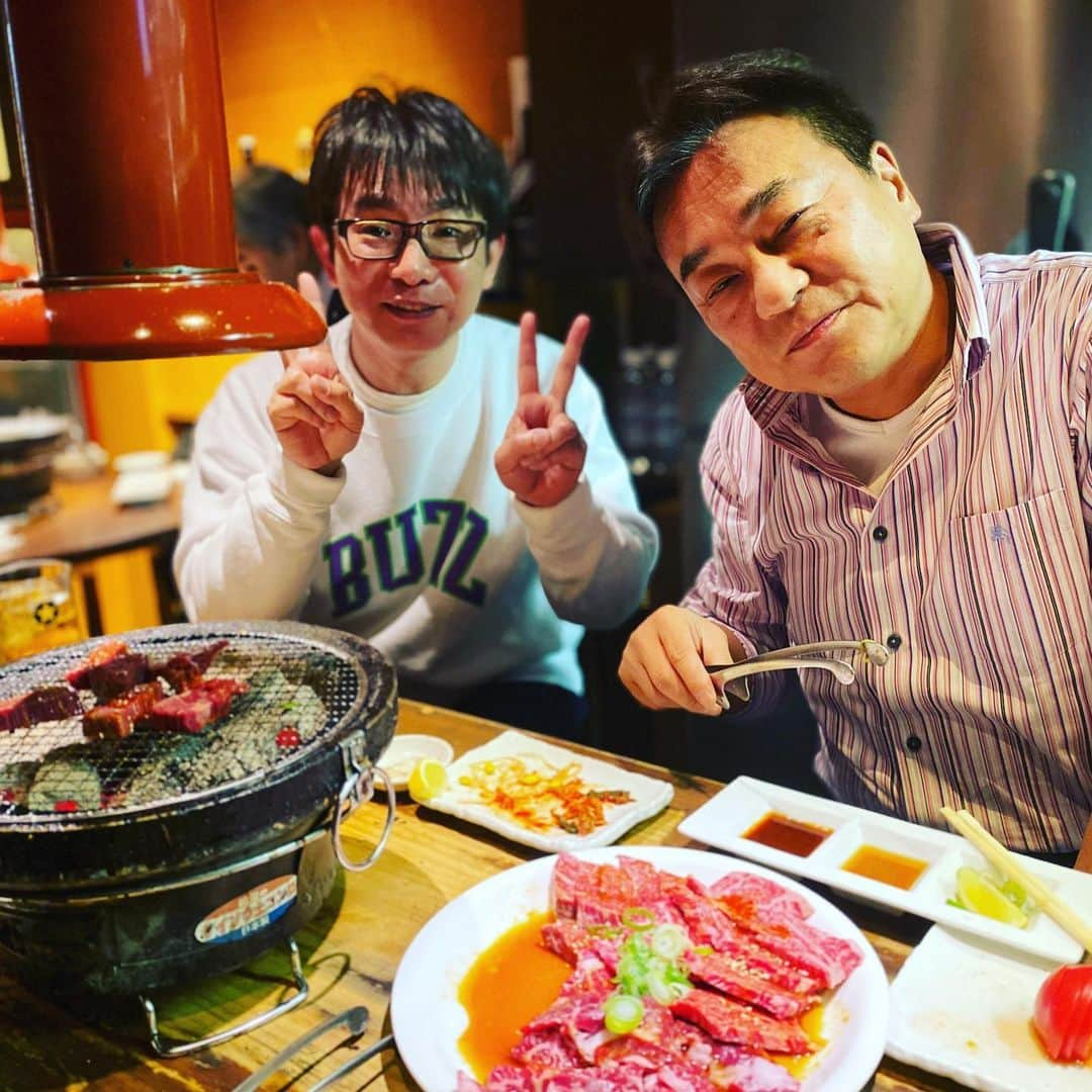 濱口優さんのインスタグラム写真 - (濱口優Instagram)「#新年会 #北野誠　さん #焼肉三国はなれ #肉焼いてくれる系先輩 #ひな鳥系後輩」1月26日 16時51分 - hamaguchi_masaru