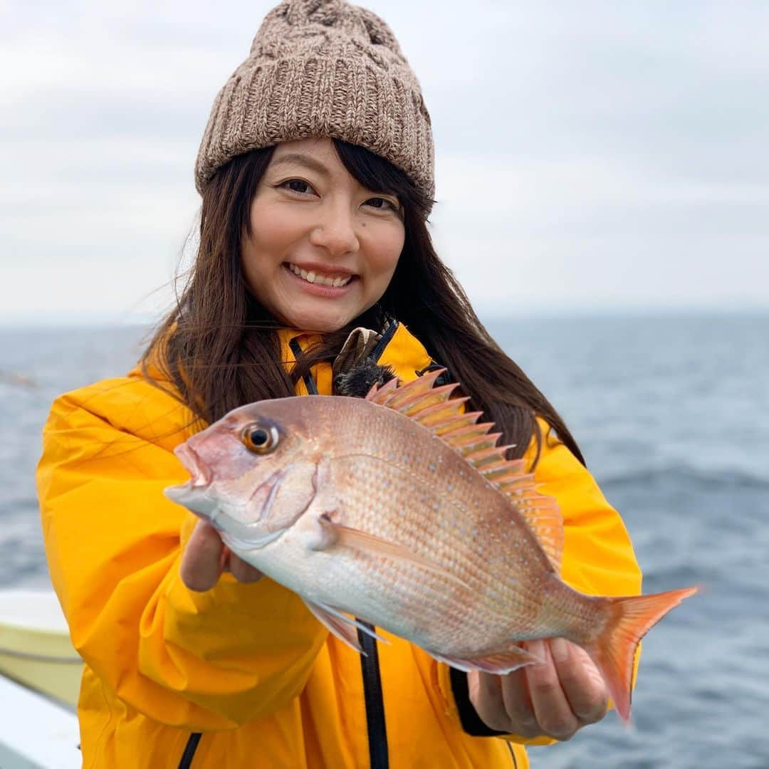 晴山由梨さんのインスタグラム写真 - (晴山由梨Instagram)「コマセマダイはシンプルだけど奥が深い！ 釣ったマダイはいつものアクアパッツァにしました🍳🍅 ---------------- ロッド：リーオマスター 真鯛 AIR SS-255AGS リール：SEABORG 300J  #神奈川県 #松輪 #一義丸 #コマセマダイ #コマセ真鯛 #マダイ #マダイ釣り #船釣り #釣り #沖釣り #晴山由梨 #釣りめし #釣果料理 #アクアパッツァ #fish #fishing #daiwa #Seaguar #lovefishing  #fishinglife #fishingdaily #fishingtrip  #angler #fishingphotography #boatfishing」1月26日 16時59分 - hareyama_yuri