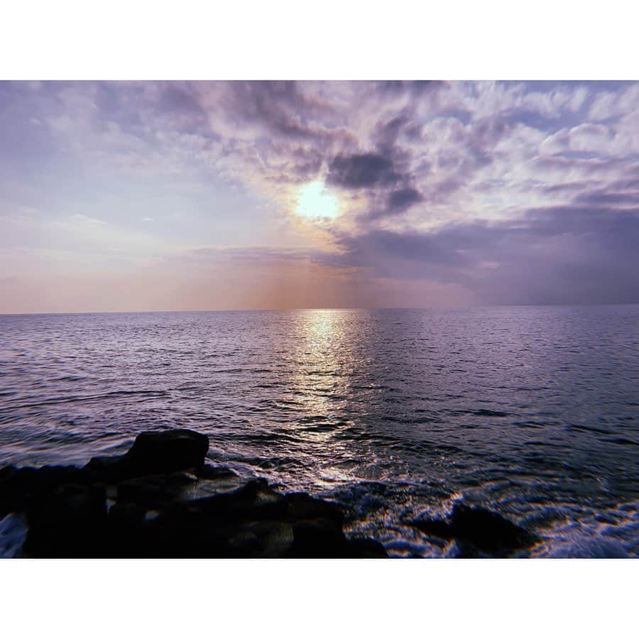森咲樹さんのインスタグラム写真 - (森咲樹Instagram)「＊﻿ ﻿ 私のパワースポット、江ノ島。﻿ 先日行ってきました☺︎﻿ 年も明けたしね。ご挨拶もしたくて。﻿ 落ち着くなぁ。﻿ ﻿ Voici Enoshima.﻿ Enoshima est mon endroit préféré:)﻿ J’y viens souvent toute seule.﻿ ﻿ #江ノ島 #enoshima #enoshimaisland #japan #japon #shrine #temple #sea #mer #lamer #nippon #japanstyle #fujisawa #kanagawa」1月26日 16時56分 - mori_saki_official