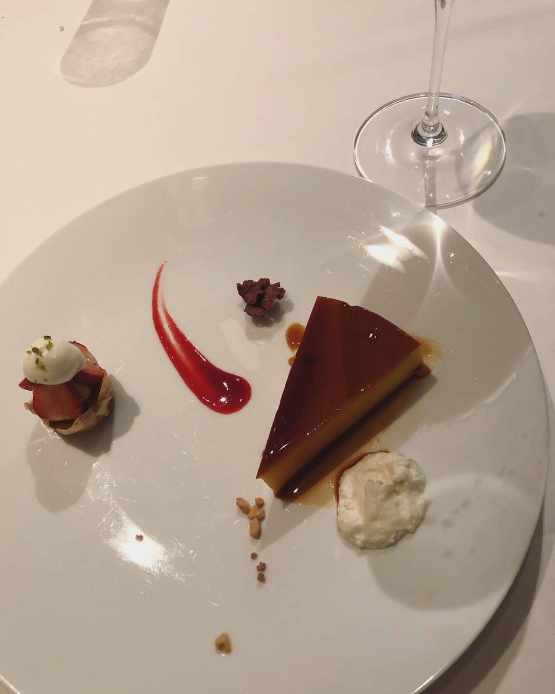 佐野友妃子のグルメインスタ