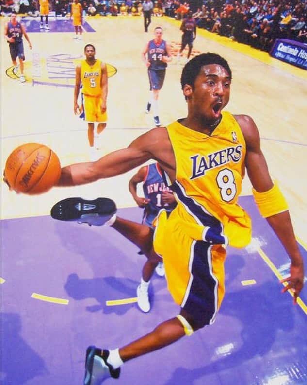 Showtekのインスタグラム：「Rest Easy Kobe Bryant. The world is going to miss you! True legend 🙏🏼🏀💔」