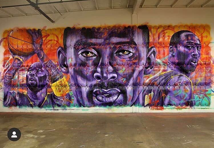 Art Collective Magazineさんのインスタグラム写真 - (Art Collective MagazineInstagram)「Wow unbelievable news that @kobebryant has passed along with his 13yr old daughter in a helicopter accident.  Rest in paradise 🙏 Mural by @madsteez 💨 #rip #kobebryant」1月27日 5時27分 - art_collective