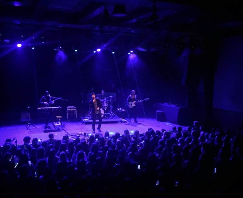マイケル・マラーキーのインスタグラム：「It was so good to be back in PRAGUE! Always a pleasure to play @roxyprague; pure class.  Next stop on the Graveracer Tour is BUDAPEST on Monday night. Excited to return to one of my favourite European cities. See you at the show... Tickets still available at michaelmalarkeyofficial.com」