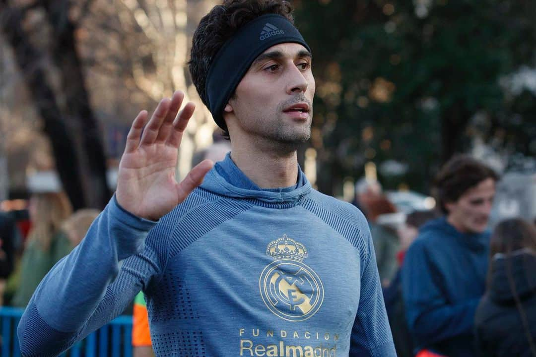 アルバロ・アルベロアさんのインスタグラム写真 - (アルバロ・アルベロアInstagram)「Disfrutando un año más en la ‘Carrera Solidaria’ de la @fundacion.realmadrid. 🏃🏻🏃🏻🏃🏻‍♂️🏃🏻‍♂️Gracias a todos los que habéis venido y ayudáis a todas la buenas causas en las que trabaja la #FRM.」1月26日 21時14分 - arbeloa