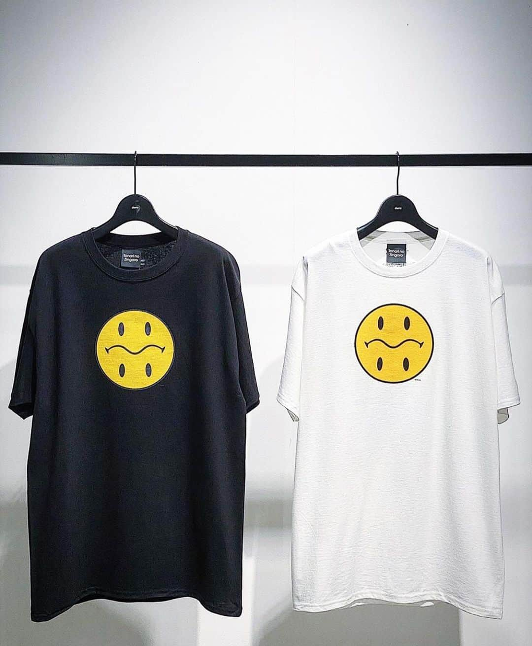 村上隆さんのインスタグラム写真 - (村上隆Instagram)「Tonarino＿smily＿kun T_shirts can buy @tonari_no_zingaro & @cherry__fukuoka  photo: @cherry_tsukasa @_________cherry_______」1月26日 21時23分 - takashipom