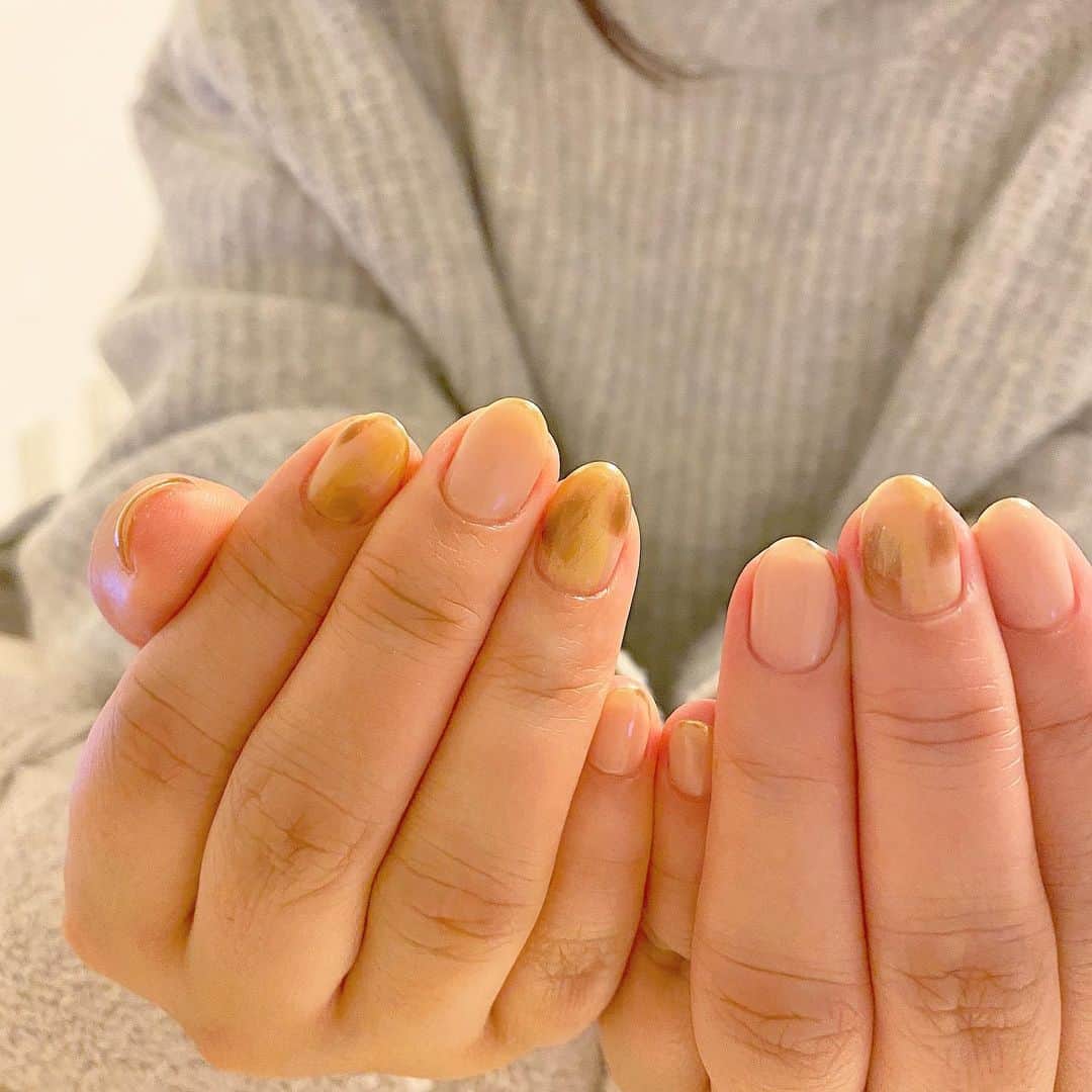Kana Kobayashiさんのインスタグラム写真 - (Kana KobayashiInstagram)「#nails #Anela #fashion #ネイル #表参道ネイルサロン #ネイルアート #シンプルネイル」1月26日 21時26分 - anela_kana