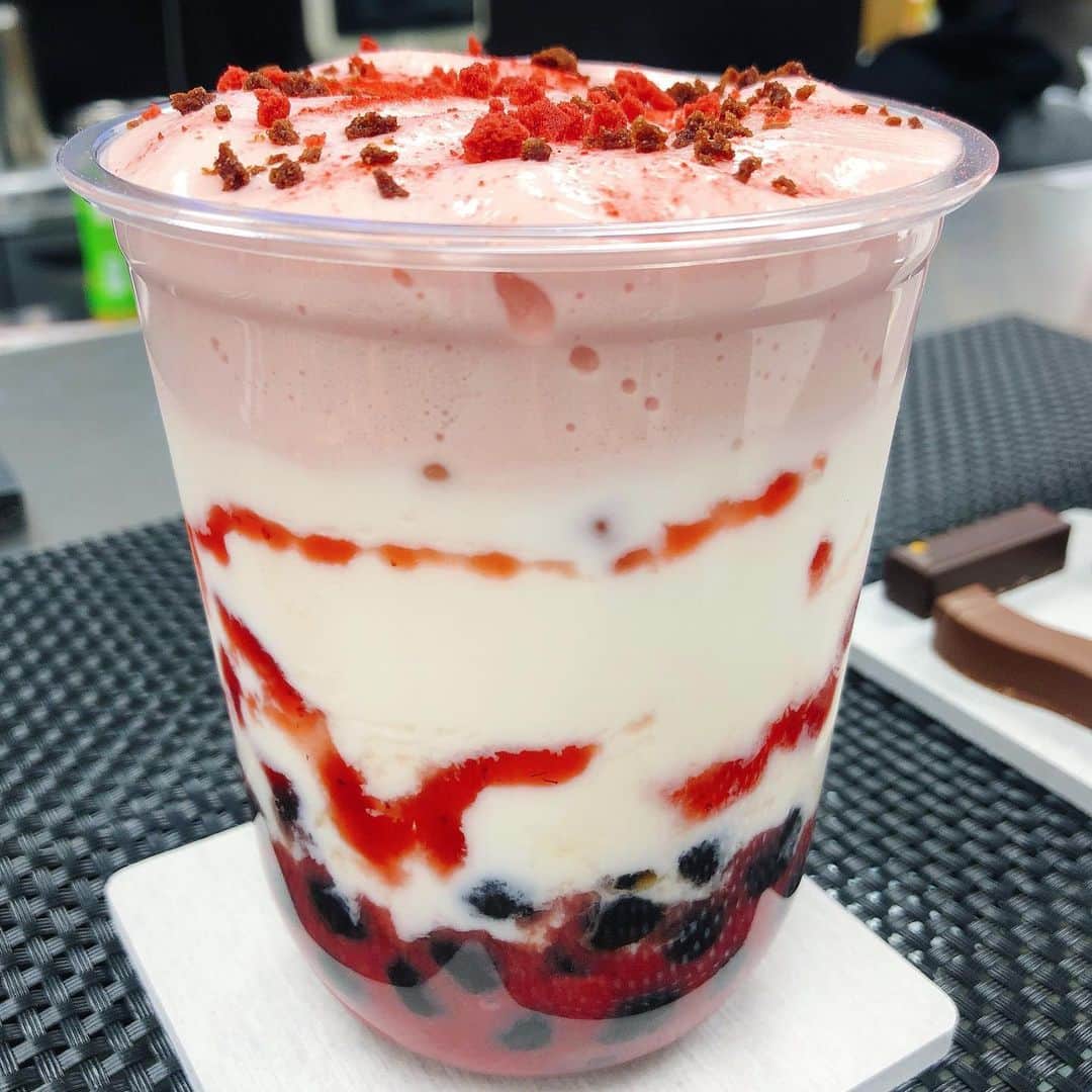 里井真由美のグルメインスタ