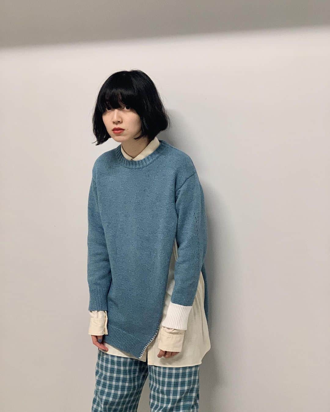 小谷実由さんのインスタグラム写真 - (小谷実由Instagram)「空前のブルーブーム到来🦕🦕🦕🪐🪐🪐 knit @soduk_official」1月26日 22時25分 - omiyuno