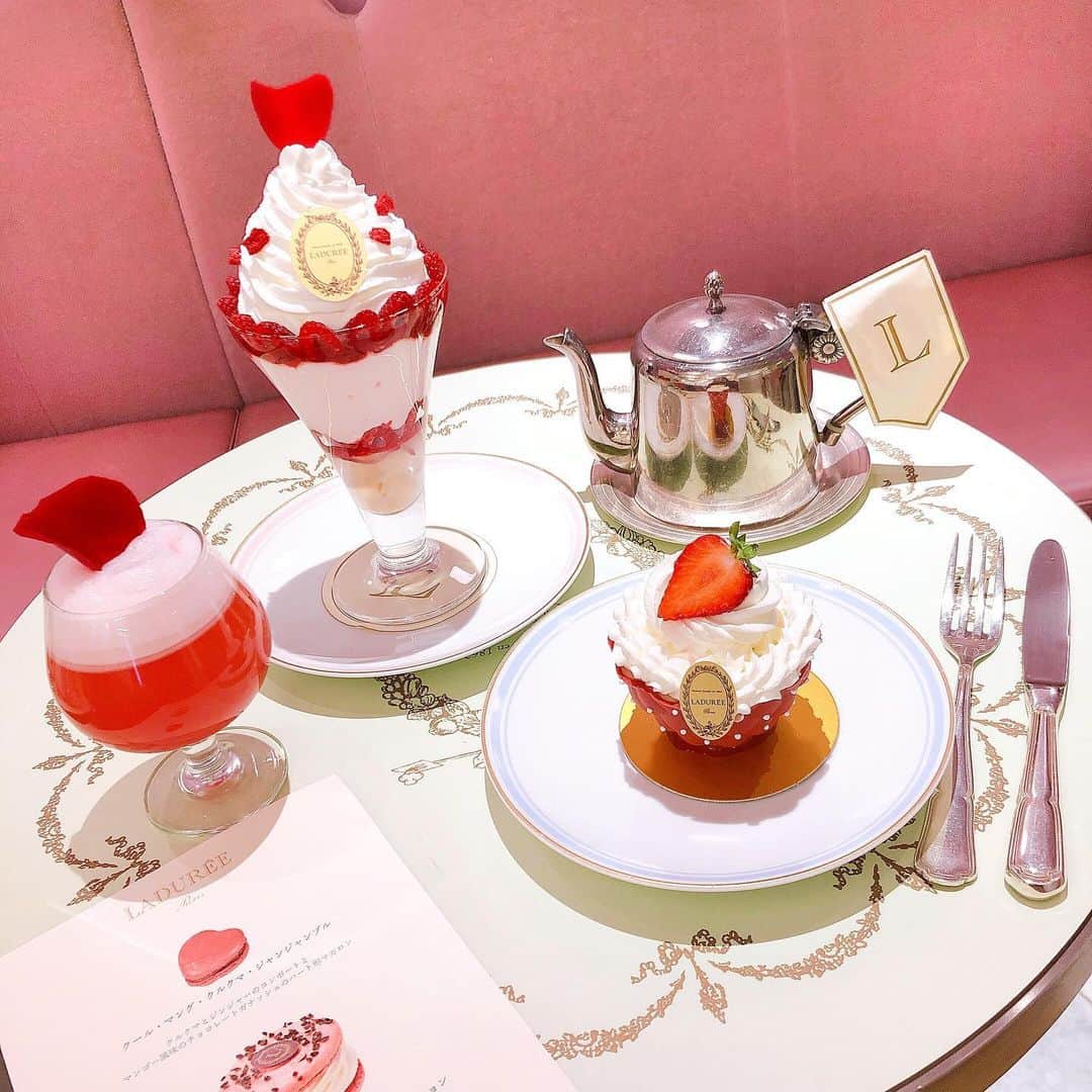 込山榛香のグルメインスタ