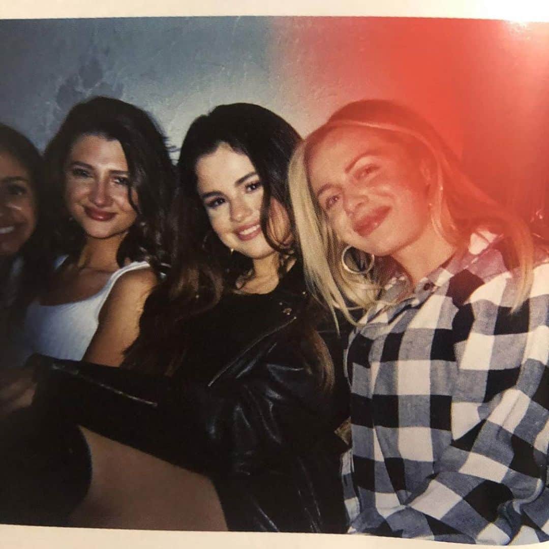 Always With Selenaのインスタグラム：「Magic」