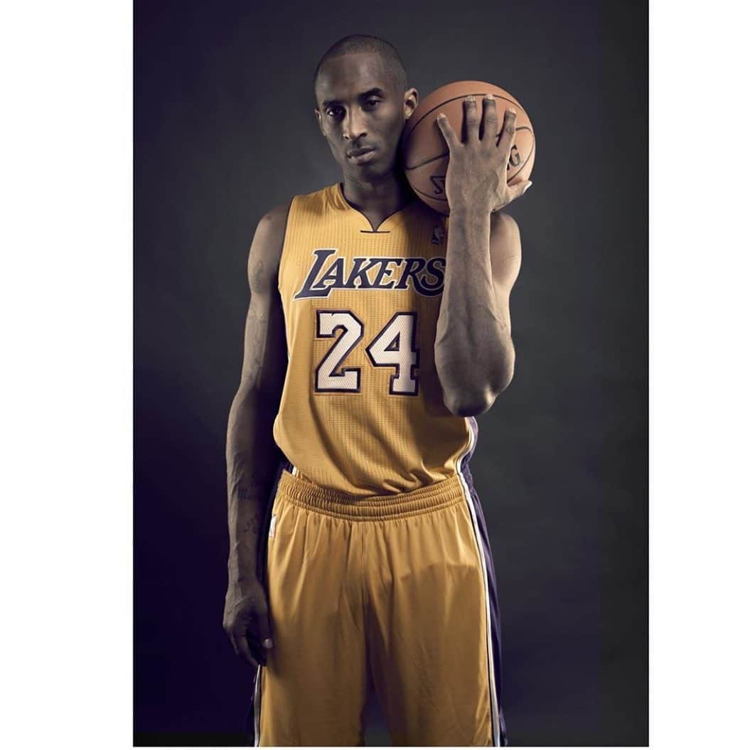 ミシェル・モナハンさんのインスタグラム写真 - (ミシェル・モナハンInstagram)「What a devastating loss. A truly remarkable man.💔 #rip #kobebryant」1月27日 5時43分 - michellemonaghan