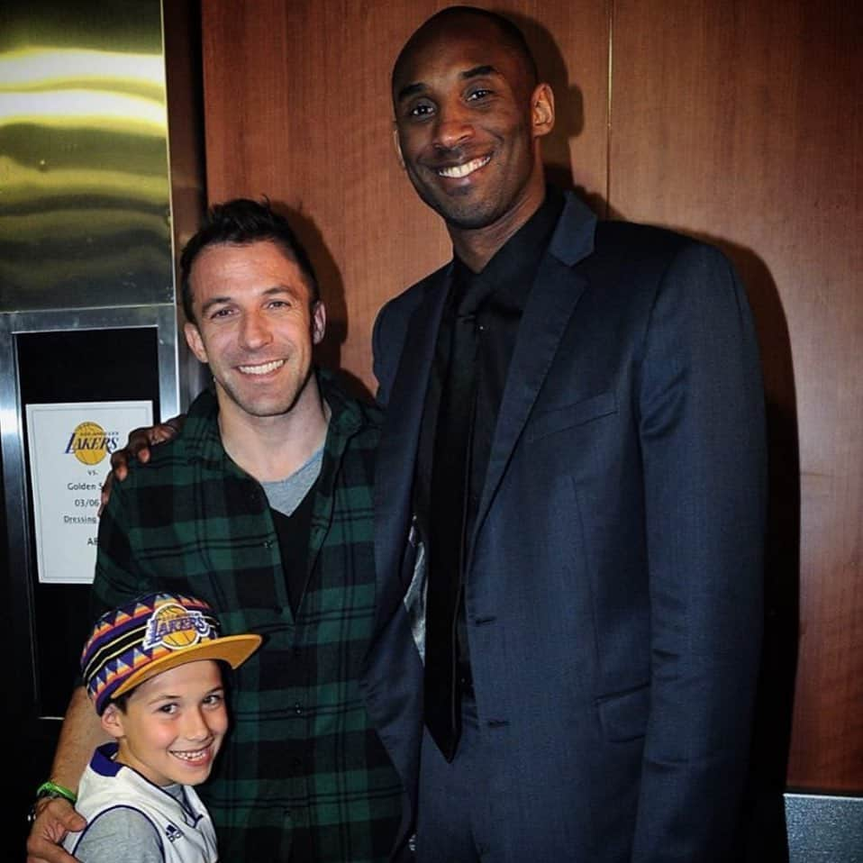 ポール・ポグバさんのインスタグラム写真 - (ポール・ポグバInstagram)「Ci mancherai Kobe. ❤️」1月27日 5時48分 - juvefanpage