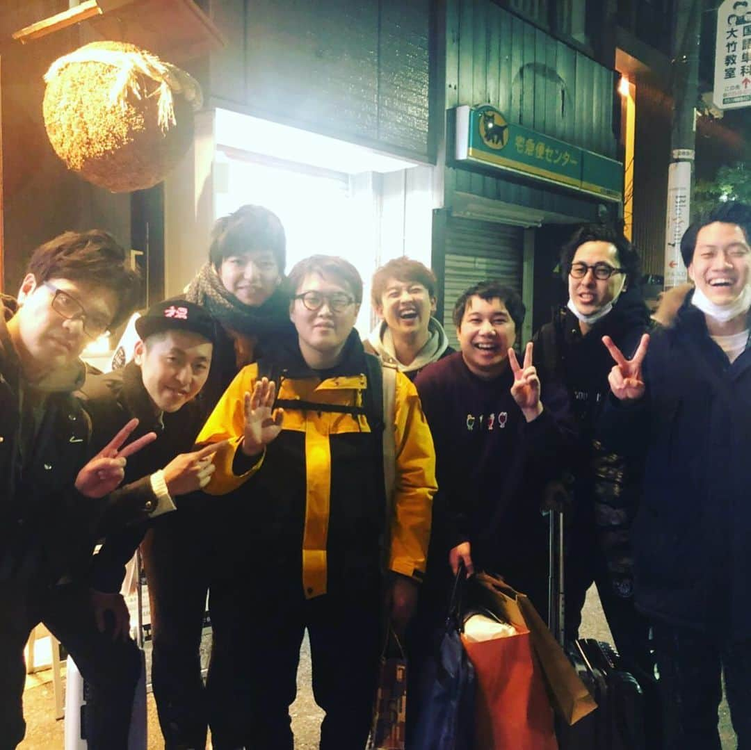 杉本青空さんのインスタグラム写真 - (杉本青空Instagram)「新宿ルミネ3ステと合間に本社で営業、夜は霜降り明星さんの通信ケーブルでした！久しぶりのドゥユ漫の飲み会になり腹がちぎれるくらい大笑いしました！ #しかし素晴らしい結婚式だった #そして思い出に残る二次会だった #さらに尊い宝物が増えた」1月27日 0時43分 - bouzurock