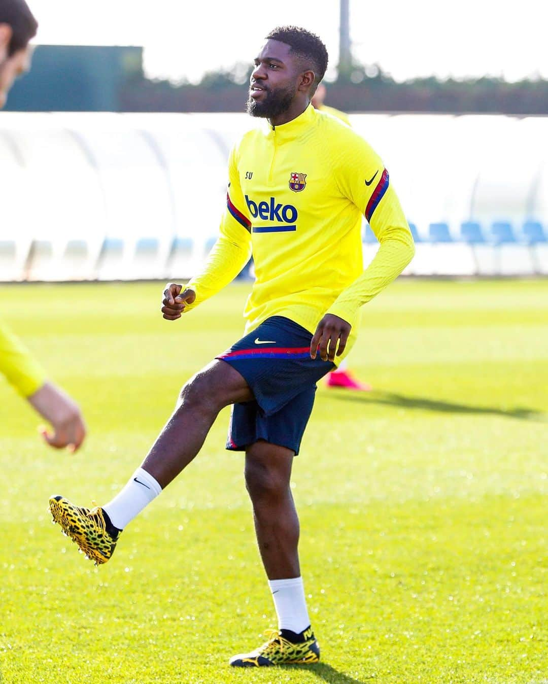 FCバルセロナさんのインスタグラム写真 - (FCバルセロナInstagram)「🔥 New training kit! @nikefootball」1月27日 1時27分 - fcbarcelona