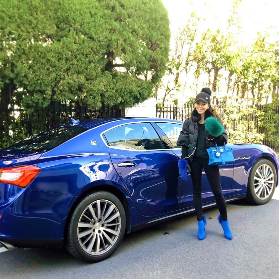 麻美さんのインスタグラム写真 - (麻美Instagram)「今月の愛車は青の マセラティ🚗」1月27日 1時20分 - mami0s