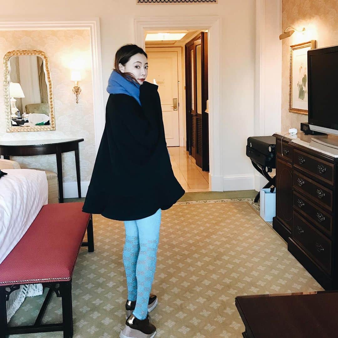 クリスティン・ウェイのインスタグラム：「Good night #gn #chinesenewyear2020 #holdiay #beijing」