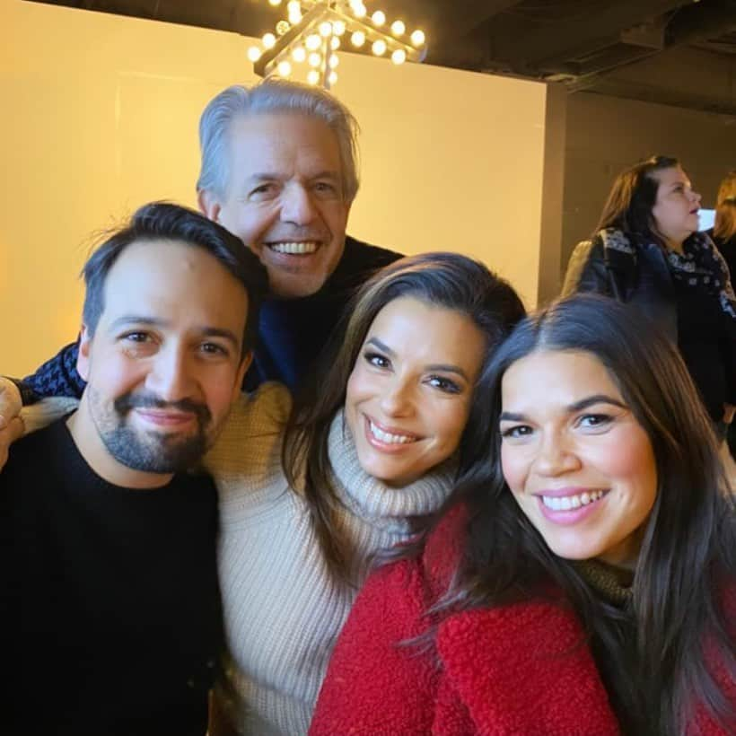 エヴァ・ロンゴリアさんのインスタグラム写真 - (エヴァ・ロンゴリアInstagram)「Latinos taking over Sundance!! With these two legends Luis and Lin-Manuel Miranda! Oh and my dear @americaferrera #SiempreLuis #SundanceFilmFestival 🎥」1月27日 2時05分 - evalongoria