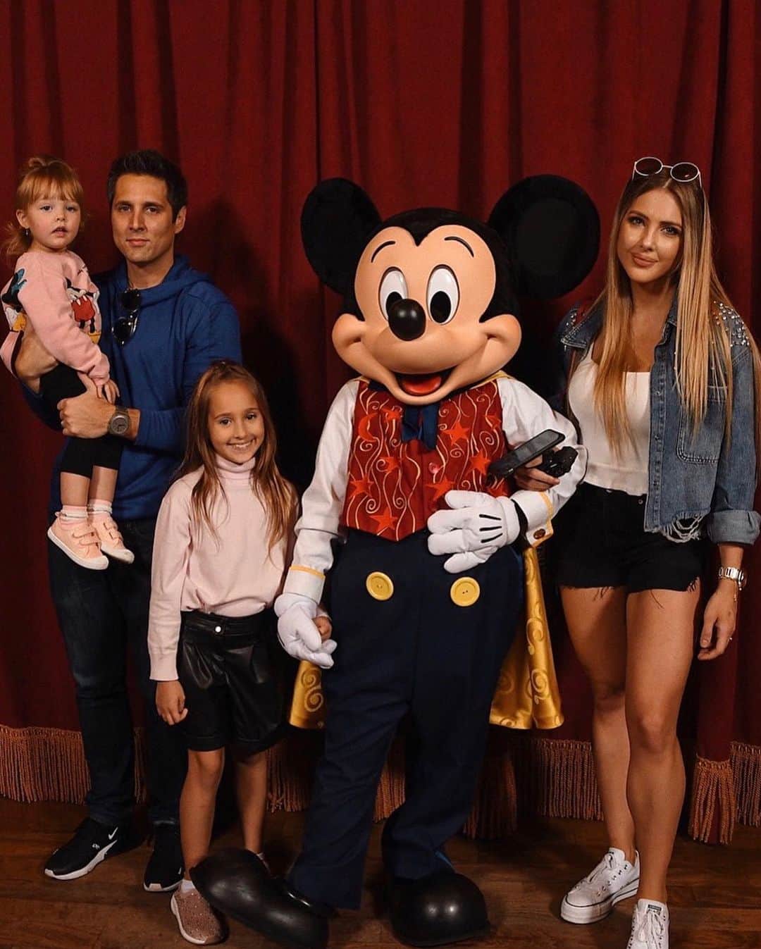 Sascha Barbozaさんのインスタグラム写真 - (Sascha BarbozaInstagram)「Escapada de fin de semana a #DisneyWorld #universalstudiosorlando  #familytime ❤️」1月27日 2時11分 - saschafitness