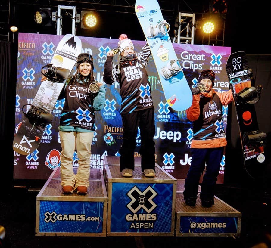 今井胡桃さんのインスタグラム写真 - (今井胡桃Instagram)「I got 2nd place in my first time X games🥈 I’m so happy😭💙 Thank you @xgames  Congratulations @qcastellet 🥇and @haruna_matsumoto 🥉 . ずっと出場するのが夢だったXGames Aspenで2位になれました！ サポート、応援してくださった皆さんありがとうございました🙏🏻 . . #Xgames #Aspen #burton #burtonjapan #anon #プリオホールディングス #ヴィラデマリアージュ #callafactory #ark #ココパーム諏訪本店 #snowboard #halfpipe」1月27日 3時00分 - kurumi924