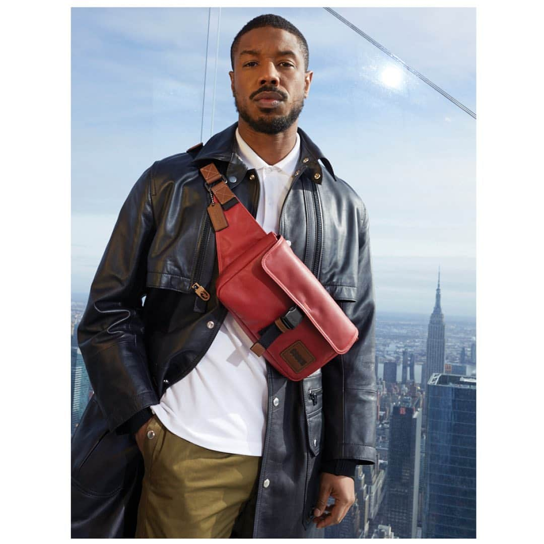 コーチさんのインスタグラム写真 - (コーチInstagram)「Awe-inspiring. Standing more than 1,100 feet above #NYC, #MichaelBJordan returns as the star of our latest campaign, captured by #JuergenTeller on the @edgenyc. Discover the new #CoachSS20 men's collection via link in bio. #CoachxMBJ #CoachNY」1月27日 3時57分 - coach