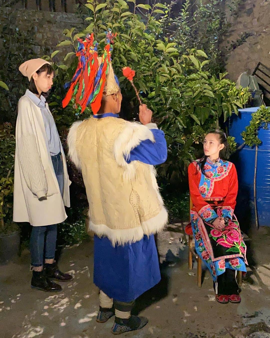 水原希子 さんのインスタグラム写真 - (水原希子 Instagram)「Happy Lunar New Year 2020㊗️🐭🧧 This was last year when I went to this village where the Chan tribe lives at Sichuan! They dressed me up in their traditional dress and welcomed me with bunch of delicious food  and we all dance together ❤️ これは去年に少数民族である チャン族の住む四川省の大根村に 行った時、チャン族の民族衣装を着せてくれて、 沢山のお料理でおもてなしして下さいました。 すごく美味しかったー！！ そして一緒に踊りを踊りました❤️ 今Huluで配信されている、ブラを捨て旅に出ようで見れます。 @brasute_hulu  #ブラを捨て旅に出よう  #kikosinfinitejourney」1月27日 14時53分 - i_am_kiko