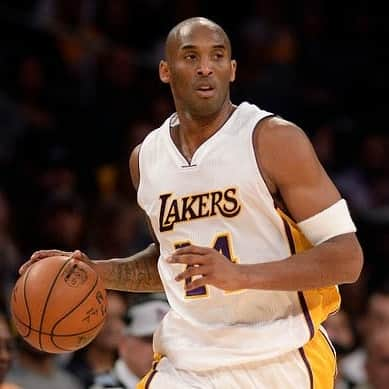 ファニのインスタグラム：「믿기지않는다. 명복을빕니다 kobe bryant..」