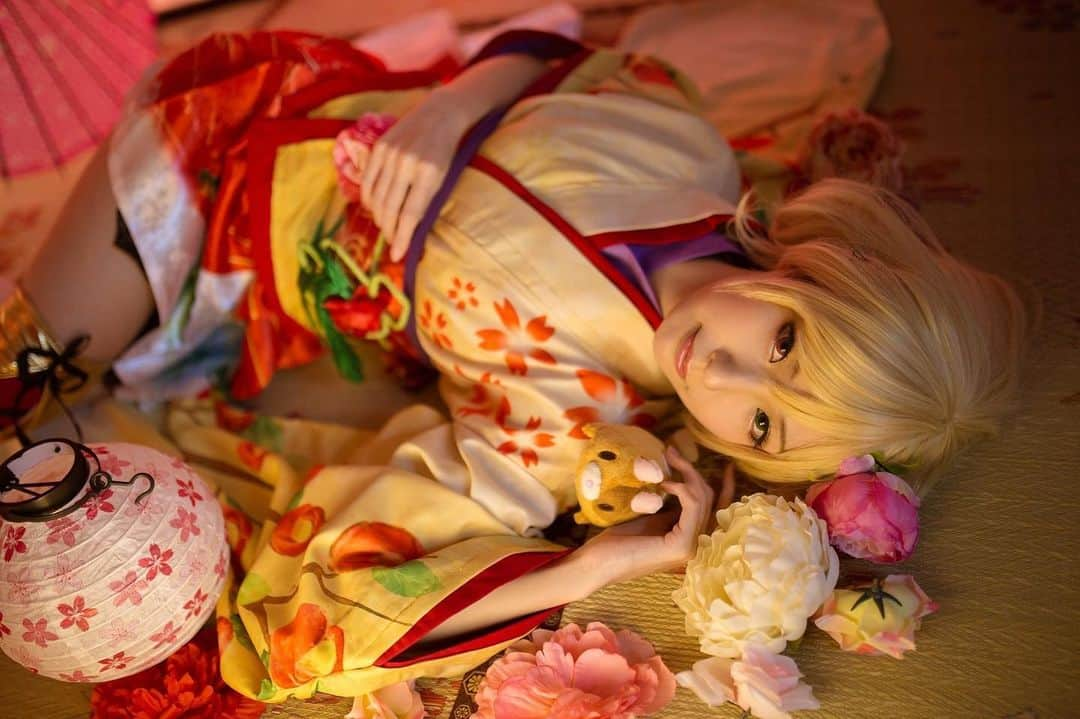 Sherryさんのインスタグラム写真 - (SherryInstagram)「- 🏮 #cosplay #白猫プロジェクト #白貓project #shironekoproject #シャルロット #夏綠蒂 #charlotte #silverxherecosplay」1月27日 14時26分 - silverxhere