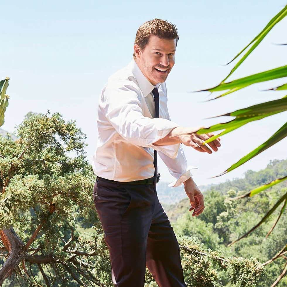 デヴィッド・ボレアナズのインスタグラム：「this photoshoot was so good #davidboreanaz」