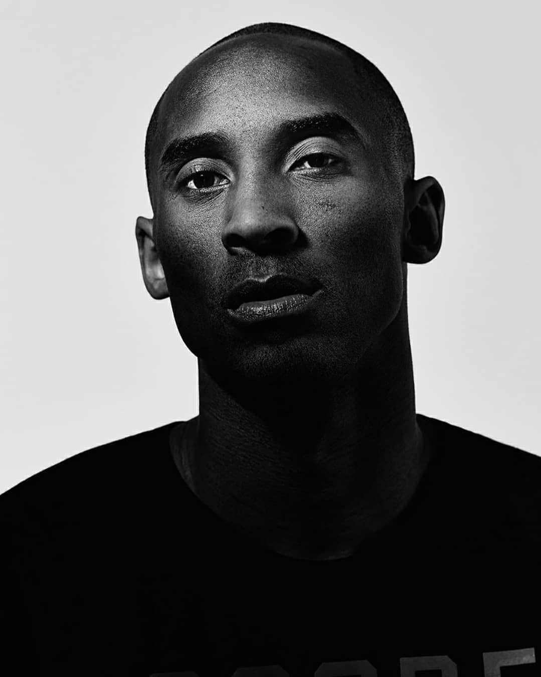 Portrait|Life|Fashion|Faceさんのインスタグラム写真 - (Portrait|Life|Fashion|FaceInstagram)「R I P  #kobebryant 🖤 ━━━━━━━━━━━━━━━━━━━ Photo by @neil_bedford R I P @kobebryant  Selection by  @unsalsicilli ━━━━━━━━━━━━━━━━━━━ Team #portraitmood Founder @humanistagram ━━━━━━━━━━━━━━━━━━━ Community @moodcommunity General Tag #moodcommunity ━━━━━━━━━━━━━━━━━━━ #kobe」1月27日 6時56分 - portraitmood