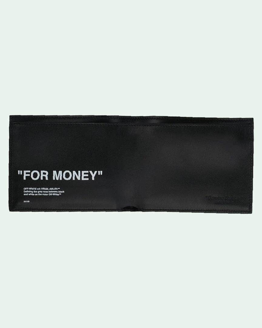 OFF-WHITE C/O VIRGIL ABLOHさんのインスタグラム写真 - (OFF-WHITE C/O VIRGIL ABLOHInstagram)「Off-White™ leather wallet with "for money" text printed black at front and on the inside now available online at off---white.com」1月27日 7時03分 - off____white