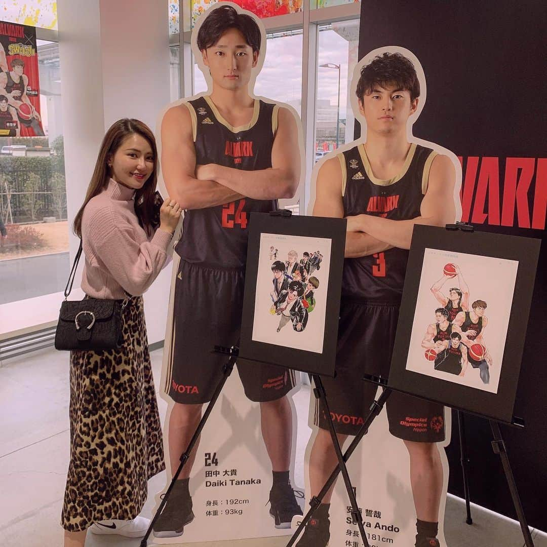 鈴木まりやさんのインスタグラム写真 - (鈴木まりやInstagram)「バスケットボール🏀観に行ったよ⛹️‍♀️ #アルバルク東京vs富山グラウジーズ を観に行ってきたよ！ #レバンガ北海道 の試合も観に行きたいな〜😌 . . . こんなに近くでプロスポーツが見られるのとても迫力があって面白いです🧸 私の兄がバスケ部だったんだ♪ . . . #Bリーグ　#バスケットボール」1月27日 8時16分 - mariyannu_official