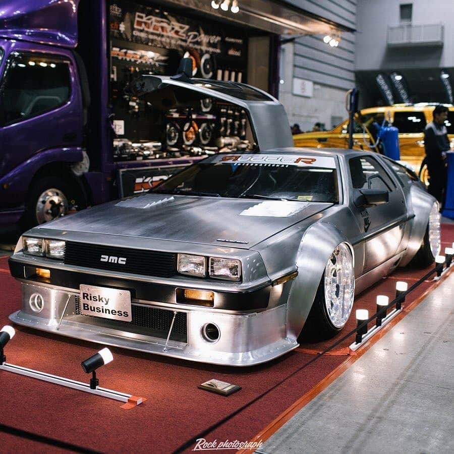 Classics Dailyさんのインスタグラム写真 - (Classics DailyInstagram)「Yes or No!? #DeLorean _ Photo by @rock_photograph _ #musclecar #hotrod  #restomod #classicsdaily #streetrod #protouring #streetcar #customcar #hotrods #classiccars #customcars #musclecars #americanmusclecars #hotrodsandmusclecars #americanmuscle  #classicmuscle」1月27日 8時44分 - classicsdaily