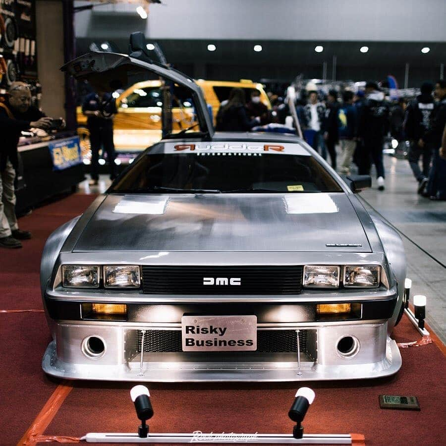 Classics Dailyさんのインスタグラム写真 - (Classics DailyInstagram)「Yes or No!? #DeLorean _ Photo by @rock_photograph _ #musclecar #hotrod  #restomod #classicsdaily #streetrod #protouring #streetcar #customcar #hotrods #classiccars #customcars #musclecars #americanmusclecars #hotrodsandmusclecars #americanmuscle  #classicmuscle」1月27日 8時44分 - classicsdaily