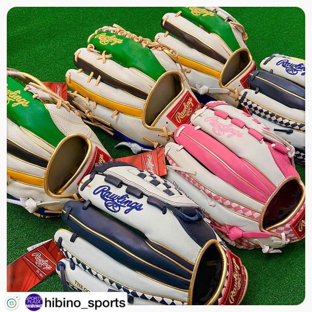 Rawlings Japanさんのインスタグラム写真 - (Rawlings JapanInstagram)「#Repost @hibino_sports with @get_repost ・・・ new!!! ・ ローリングスHOH 2020シーズン限定モデル入荷❗️ ・ ✔︎チェッカー柄プリントレザー ✔︎2色の異なるゴールドを採用 ・ （よーく見てください！ ゴールドの色が違います。） ・ 厚くて丈夫な革の中でも厳選した革を使用し、 ✔︎耐久性も備えつつ、プレーヤーの手に馴染む柔らかさを実現 ・ 『Heart of the Hide』 ¥20200+tax ・ #rawlings #ローリングス #hoh2020 #2020#シーズン限定モデル#プリントレザー#ゴールドパイピング#桜ゴールドパイピング#ハイド#スキン#ステアハイド#ヒビノスポーツ #スポーツプラザヒビノ @rawlings_japan_llc」1月27日 8時58分 - rawlings_japan_llc