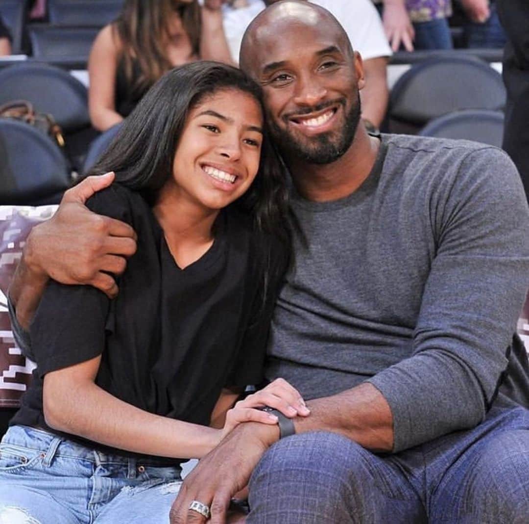ホセ・イグナシオ・フェルナンデス・イグレシアスのインスタグラム：「DEP 🙏🏻. Que Dios de fuerza a toda vuestra familia.」