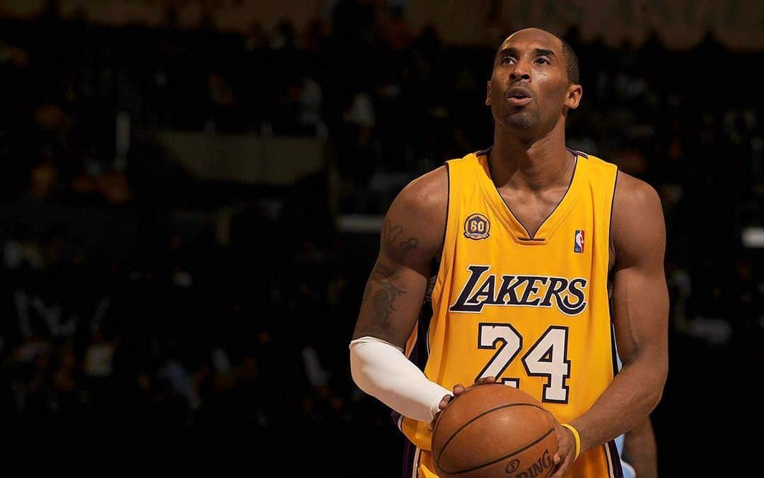 アシュレイ・ベンソンのインスタグラム：「At a loss for words for Kobe and his daughter. Honestly don’t know what to say. Heartbroken.」