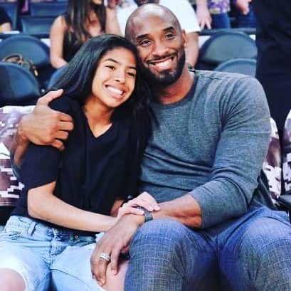 ニコール・ ポリッツィのインスタグラム：「So incredibly sad. Sending all the love & prays to @vanessabryant family ❤️ 🙏🏽」